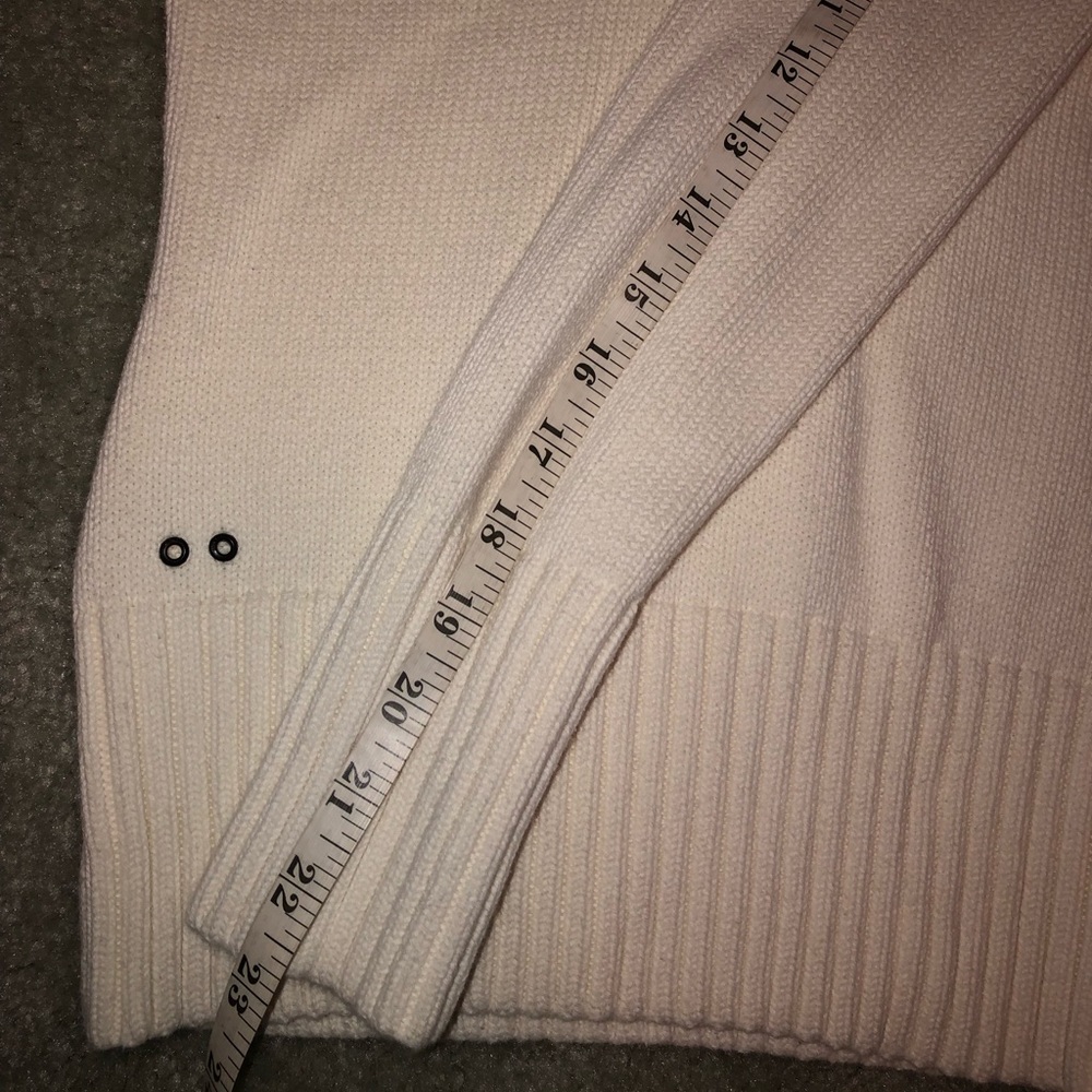 Converse cotton v-neck pullover sweater - Picture 8 of 9
